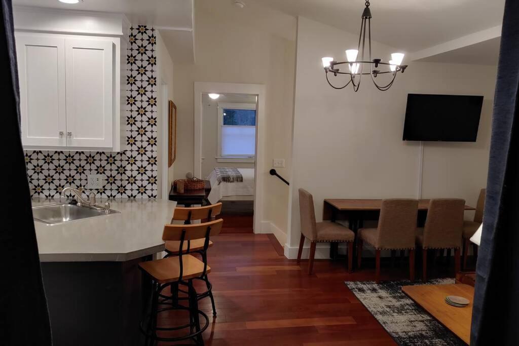 Carriage House 2 Bdrm At Camellia Cottages In Historic Summerville, Sc Eksteriør bilde